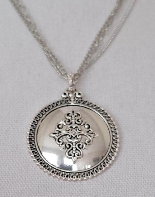 Carole zilverkleurige grote ronde hanger aan ketting, Sieraden, Tassen en Uiterlijk, Kettingen, Nieuw, Overige materialen, Zilver
