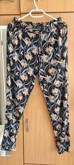 Leuke zomerse broek maat 42, Overige kleuren, Maat 42/44 (L), Ophalen of Verzenden, Lang