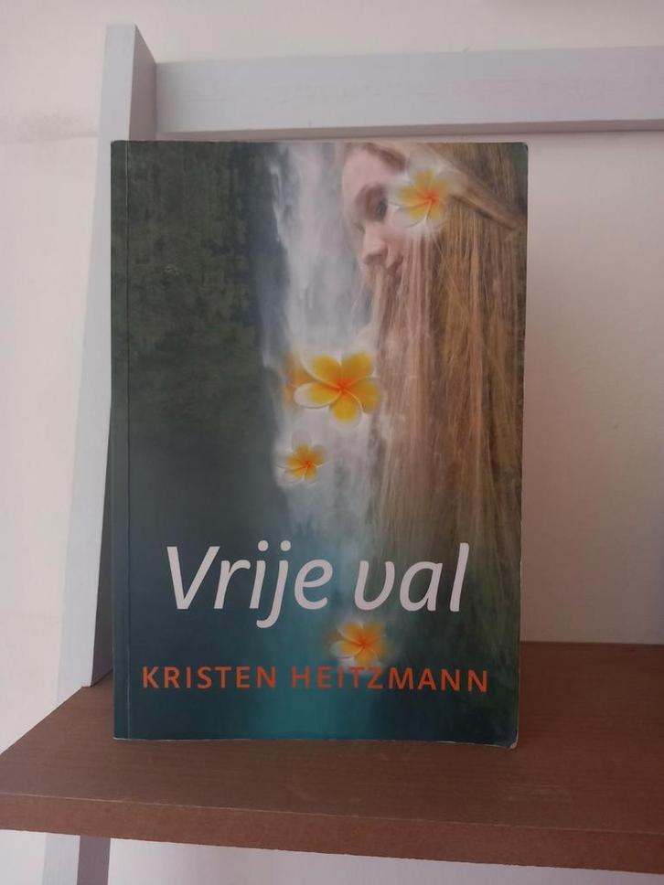 Vrije Val - Kristen Heitzmann Roman, Boeken, Romans, Gelezen, Ophalen of Verzenden