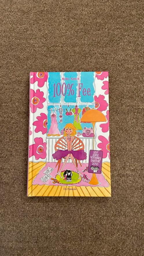 Niki Smit - 100% Fee, Boeken, Kinderboeken | Jeugd | 10 tot 12 jaar, Zo goed als nieuw, Ophalen of Verzenden