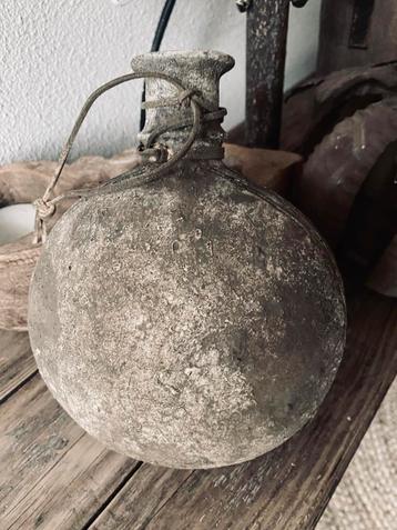 Sural kruikje sober landelijk rustiek beschikbaar voor biedingen