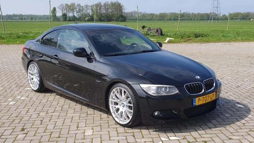 BMW 330i E92 LCI Coupé M-Sport af fabriek Handgeschakeld!, Auto's, BMW, Particulier, 3-Serie, ABS, Airbags, Airconditioning, Alarm