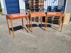 3x vintage houten staande lessenaar /vitrine leuk item, Ophalen of Verzenden