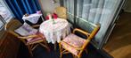 Fraai Frans rotan bistro/balkon setje 3 stoelen en tafeltje., Tuin en Terras, Zo goed als nieuw, Tuin/terras of balkon set van 3 rotan stoelen en 1 tafeltje