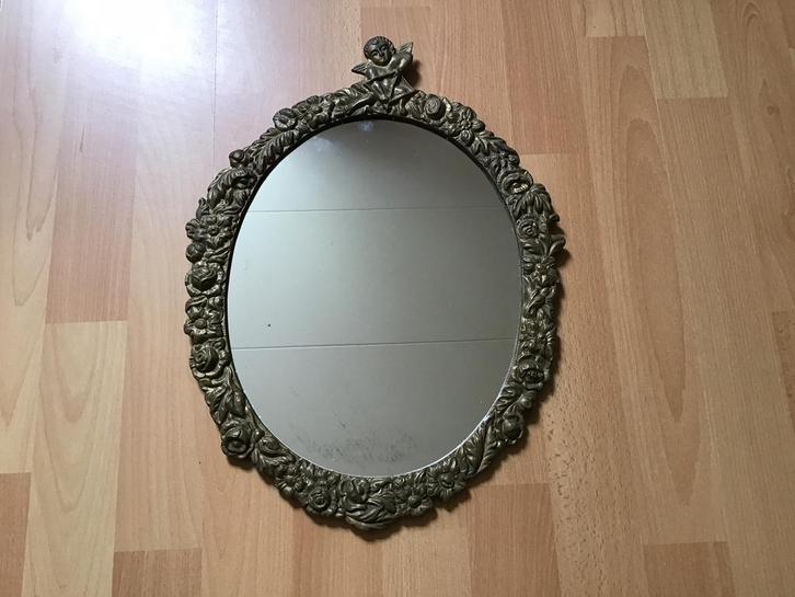 Brocante bronzen ovale spiegel met bloemenrand / engel., Antiek en Kunst, Antiek | Spiegels, 50 tot 100 cm, Minder dan 100 cm