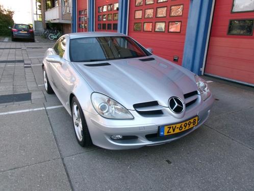 MERCEDES SLK 200 KOMPRESSOR AUTOM IN TOP STAAT AIRCO NAVI., Auto's, Mercedes-Benz, Particulier, SLK, ABS, Airbags, Airconditioning
