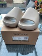 Yeezy Slide Pure | EU 42, Kleding | Heren, Schoenen, Ophalen of Verzenden, Nieuw