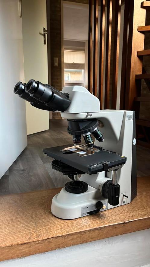 Nikon Eclipse 50i (asbest geschikt), Audio, Tv en Foto, Optische apparatuur | Microscopen, Zo goed als nieuw, Biologische microscoop