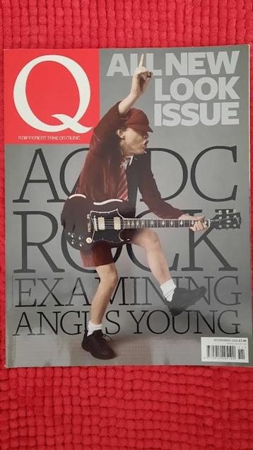Q 11-2008 ACDC Angus Young All New Look Issue beschikbaar voor biedingen