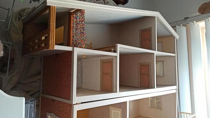 Poppenhuis /inrichtingen, Kinderen en Baby's, Speelgoed | Poppenhuizen, Gebruikt, Poppenhuis, Ophalen