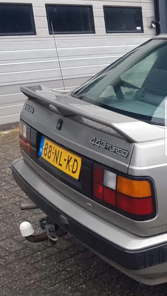 Volvo 440 1.7 Turbo AUT U9 1992 Grijs, Auto's, Volvo, Particulier, Benzine, Hatchback, Automaat, Geïmporteerd, Zilver of Grijs