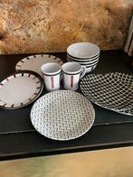 Kunststof campingservies “ retro”, Overige materialen, Ophalen of Verzenden, Zo goed als nieuw, Bord(en)