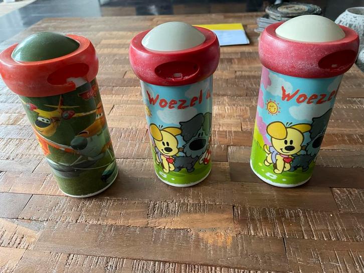 3 bekers met deksel van rosti mepal, Kinderen en Baby's, Kinderspulletjes, Gebruikt, Ophalen