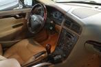 Volvo V70 2.4 T AWD Comfort Line / FULL SERVICE / YOUNGTIMER, Stoelverwarming, Wit, Vierwielaandrijving, 92 €/maand