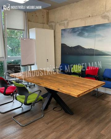 Industrieel Eettafels Vergadertafel Bureau Eetkamer Tafels beschikbaar voor biedingen