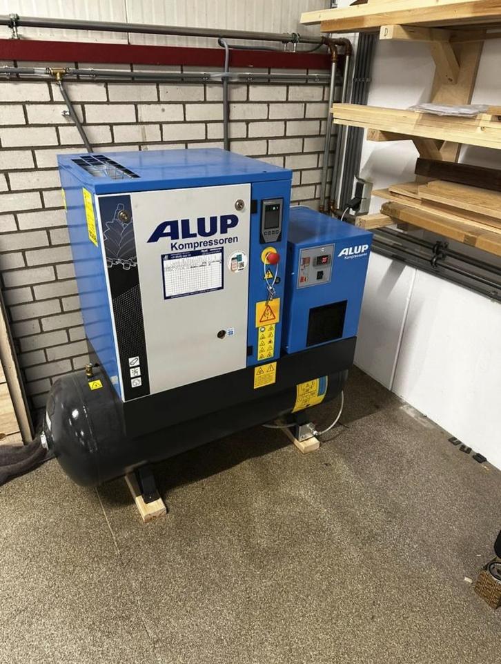 Alup Sonetto 5.5-10-200/PLUS schroefcompressor met droger, Doe-het-zelf en Verbouw, Compressors, Zo goed als nieuw, 6 tot 10 bar
