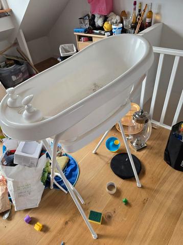 Babybadje compleet  beschikbaar voor biedingen