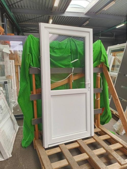Kunststof Buitendeur 1/2glas  b102 x h206 cm -2286-, Doe-het-zelf en Verbouw, Deuren en Horren, Zo goed als nieuw, Buitendeur