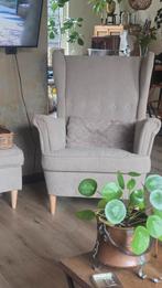 Comfortabele fauteuil met oren, Ophalen, Hout, Klassiek, 75 tot 100 cm