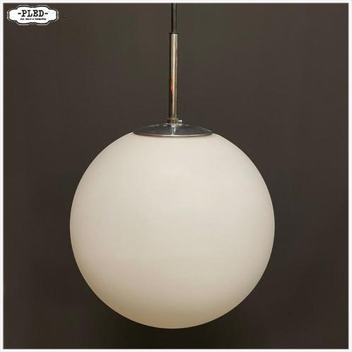 Vintage opaline hanglamp, Bol, Glashütte Limburg, Huis en Inrichting, Lampen | Hanglampen, Gebruikt, Minder dan 50 cm, Glas, Metaal