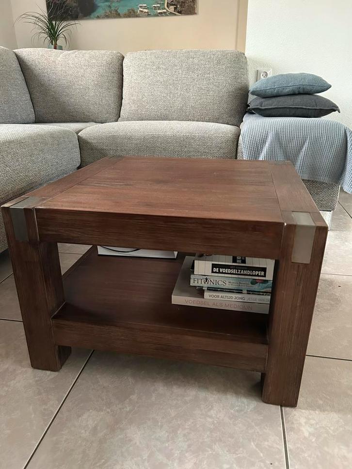 Mooie bijzettafel van acaciahout, Huis en Inrichting, Tafels | Bijzettafels, Zo goed als nieuw, Vierkant, Minder dan 45 cm, 55 tot 75 cm