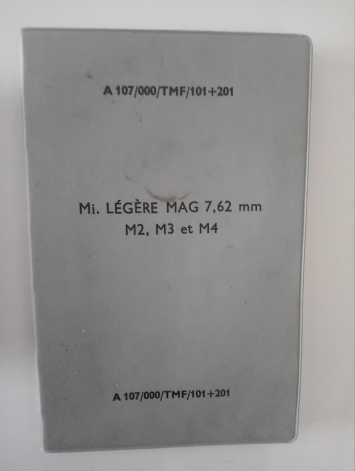 Dit is een handleiding voor het lichte machinegeweer, Verzamelen, Militaria | Algemeen, Ophalen