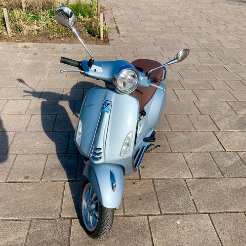 VESPA Primavera 50cc (from 2021), Fietsen en Brommers, Brommers | Vespa, Zo goed als nieuw, Overige modellen, Maximaal 45 km/u
