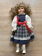 Mooie pop in goede staat, Ophalen of Verzenden, Zo goed als nieuw, Overige typen