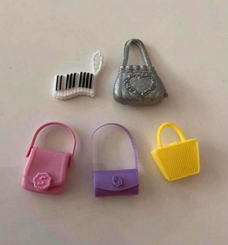 Barbie en steffi tasjes, Verzamelen, Poppen, Gebruikt, Accessoires, Ophalen of Verzenden