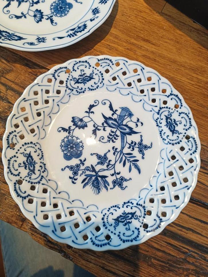 Blue Danube dessertbordjes 17 cm 5 stuks + 1 Onion patroon, Huis en Inrichting, Keuken | Servies, Zo goed als nieuw, Bord(en)