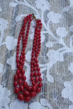 vintage ketting rode krallen mid-centry plastic?, Overige materialen, Verstelbaar, Ophalen of Verzenden, Zo goed als nieuw