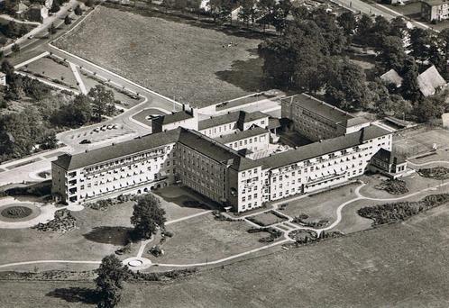 Hengelo (Ov), Koningin Juliana Ziekenhuis - 1961, Verzamelen, Ansichtkaarten | Nederland, Gelopen, Overijssel, 1960 tot 1980, Ophalen of Verzenden