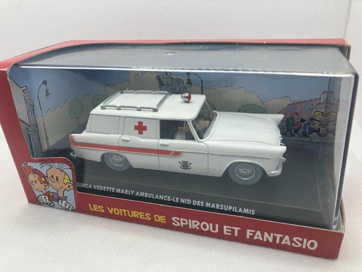 4303: Robbedoes en kwabbernoot - Simca Vedette Ambulance, Hobby en Vrije tijd, Modelauto's | 1:43, Zo goed als nieuw, Auto, Overige merken