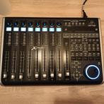 Behringer X-Touch Universal Control Surface, Ophalen of Verzenden, Zo goed als nieuw, Minder dan 5 kanalen, Microfooningang