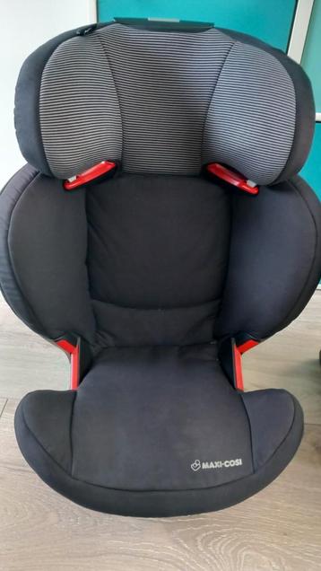 Maxi Cosi autostoel Rodifix tot ongeveer 37 kg / 10 jaar beschikbaar voor biedingen
