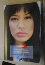het land van de dochters isbn: 9789085196440, Ophalen of Verzenden, Gelezen, Yang Erche Namu/Christina Mathieu