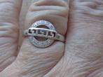 zilveren meander ring met heldere steentjes [174], Sieraden, Tassen en Uiterlijk, Verzenden, Zo goed als nieuw, 17 tot 18, Dame