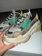 Balenciaga triple S limited edition, Zwart, Ophalen of Verzenden, Sneakers of Gympen, Zo goed als nieuw