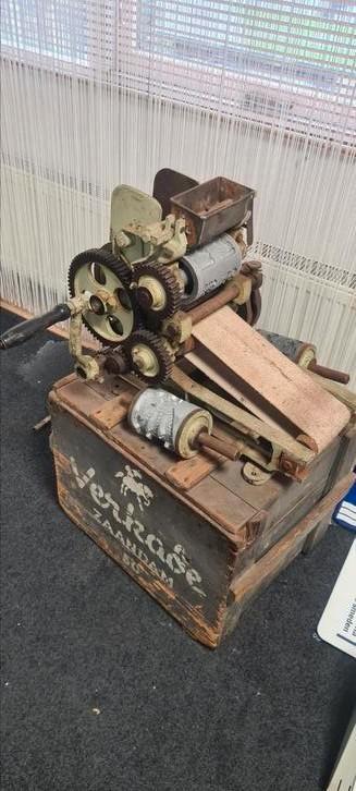 Werkende Kalmeijer speculaas - koekjesmachine op Verkadekist, Hobby en Vrije tijd, Taarten en Cupcakes maken, Zo goed als nieuw