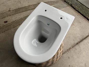 Toiletpot met bidet