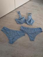 Hunkemöller setje licht blauw. E 80  Broekjes L., Hunkemöller, Ophalen of Verzenden, Blauw, Setje