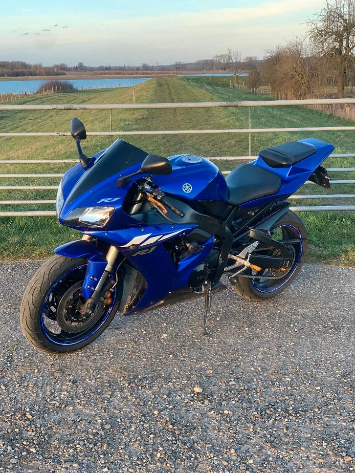 Yamaha R1, Motoren, Motoren | Yamaha, Particulier, Super Sport, meer dan 35 kW, 4 cilinders, Motorrijbewijs A, Sportuitlaat, Ophalen