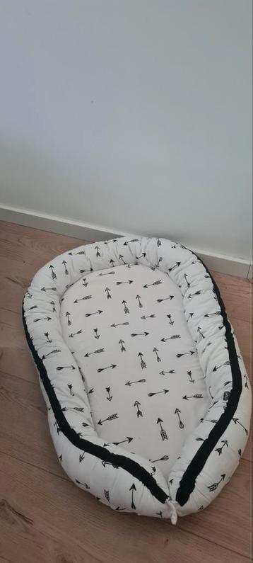 Babynestje beschikbaar voor biedingen