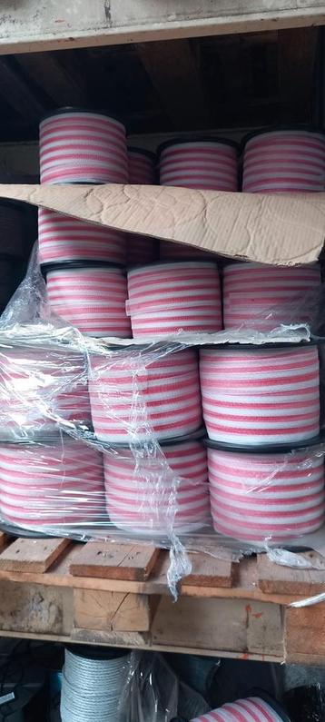 Schriklint wit rood 40 mm 200 meter beschikbaar voor biedingen