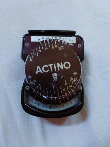 Vintage bruin bakelite Actino Light Meter beschikbaar voor biedingen