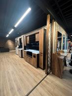 SHOWROOM OPRUIMING  KAPPER STOELEN & WASUNIT & SPIEGELS, Ophalen, Gebruikt, Leer, Zwart