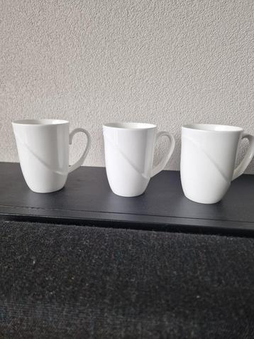 Wedgwood Solar bekers mokken beschikbaar voor biedingen