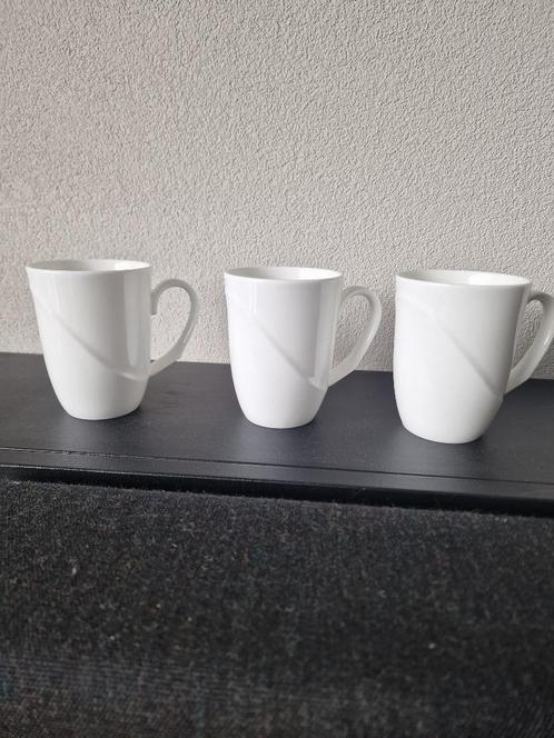 Wedgwood Solar bekers mokken, Huis en Inrichting, Keuken | Servies, Zo goed als nieuw, Wedgwood, Porselein, Ophalen of Verzenden