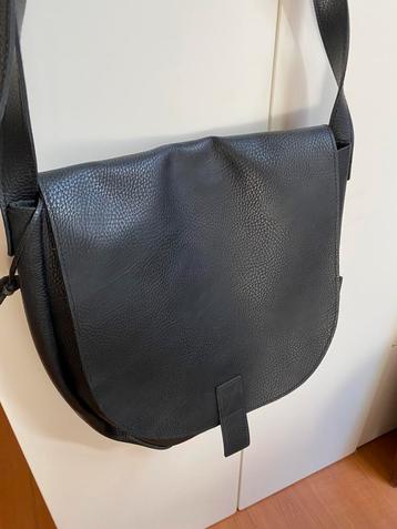Tas Zusss beschikbaar voor biedingen