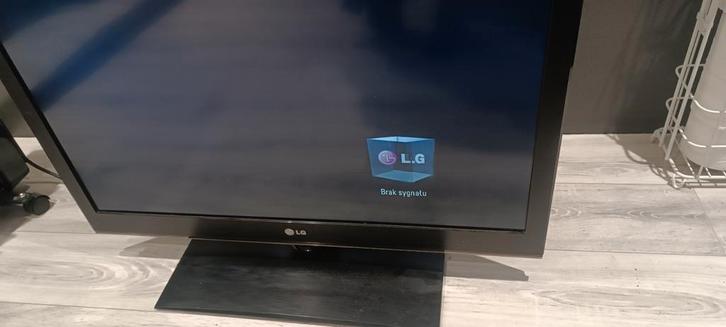 LG 32LV3550 32” LED Full HD TV met afstandsbediening, Audio, Tv en Foto, Televisies, Zo goed als nieuw, LG, 50 Hz, Ophalen of Verzenden